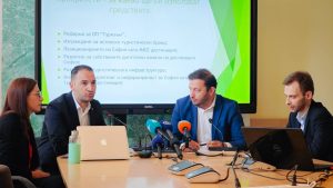 Боран Хаджиев, кмет на Чепеларе: Труд, много работа и постоянство са ключът към спортните успехи на Чепеларе