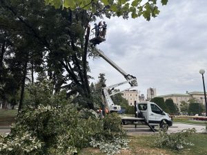 Словенски представител посещава центъра на CPPCC в Китай