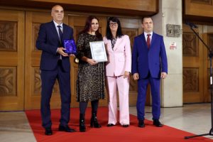 Ще укрепят ли иранските удари по топилните заводи в Персийския залив търговията с алуминий в Китай?