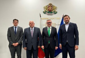 Китай ще проведе MLF операция за 900 милиарда юана в петък