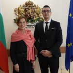 НОИ изплаща пенсиите по обичайния график, обезщетенията за бременност и раждане и за отглеждане на дете ще бъдат преведени на 5 май