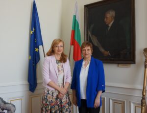 Еврокомисар Екатерина Захариева се запозна с научни проекти на БАН