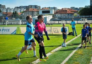 Драматични мачове и запомнящи се дузпи в първите два финала от футболния турнир „Северна звезда“