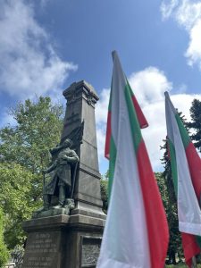 С тържествена церемония и благодарствен молебен бе отбелязан Празникът на Русе