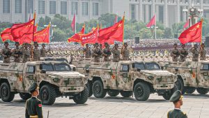 Искате ли да преживеете китайския военен парад? Опитайте тази пухкава ракетна плюше