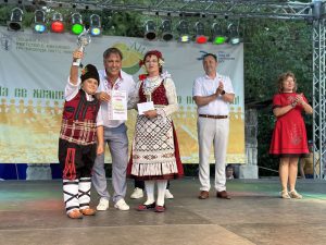 Клуб за автентични песни и танци Калипетрово са големите победители в Националния фолклорен фестивал в Николово