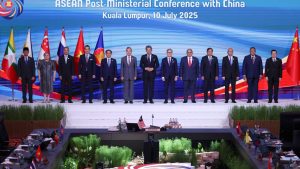 ASEAN+3 Ръстът опровергава очакванията, но рисковете от търговската война все още са „високи“, казва Амро
