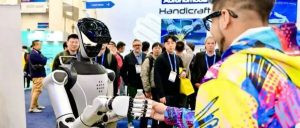 Robot Era набира 137 милиона USD стратегически кръг, оценката надхвърля 1,37 милиарда USD