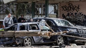 8 загиват в Украйна при руски удари, докато Киев държи вратата отворена за Великденско примирие